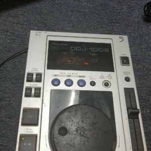 Pioneer CDJ-100S Professional Table-Top CD Player with Effects