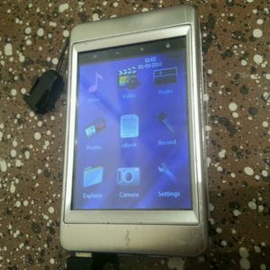 Riptunes MP2128S 8GB 2.8-Inch Touch Screen MP3 and Video Player Silver used