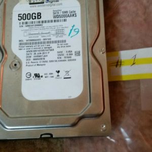 Western Digital WD5000AAKS-00V1A0 DCM: HHRNHTJAH